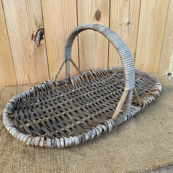 Vintage Rattan Flat Gathering Basket Flowers Fuit